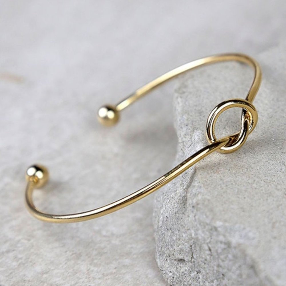 NEW! Lulu's Gold Knot Bracelet